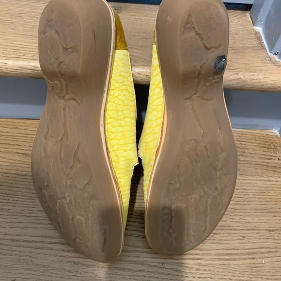 Eject Clogs - Picture 6 of 10